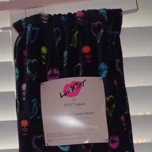 Betsey Johnson Plush Throw